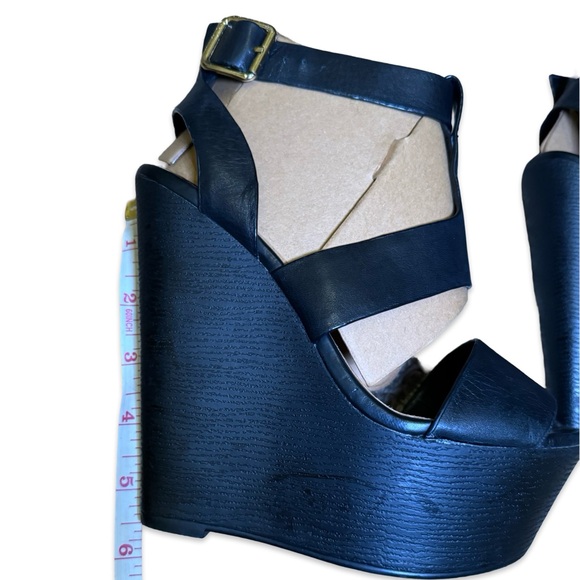 ALDO Platform Black Leather Wedge Sandals size 6 - Picture 4 of 8